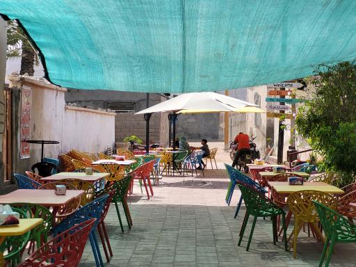 عکس رستوران خنجی زاده