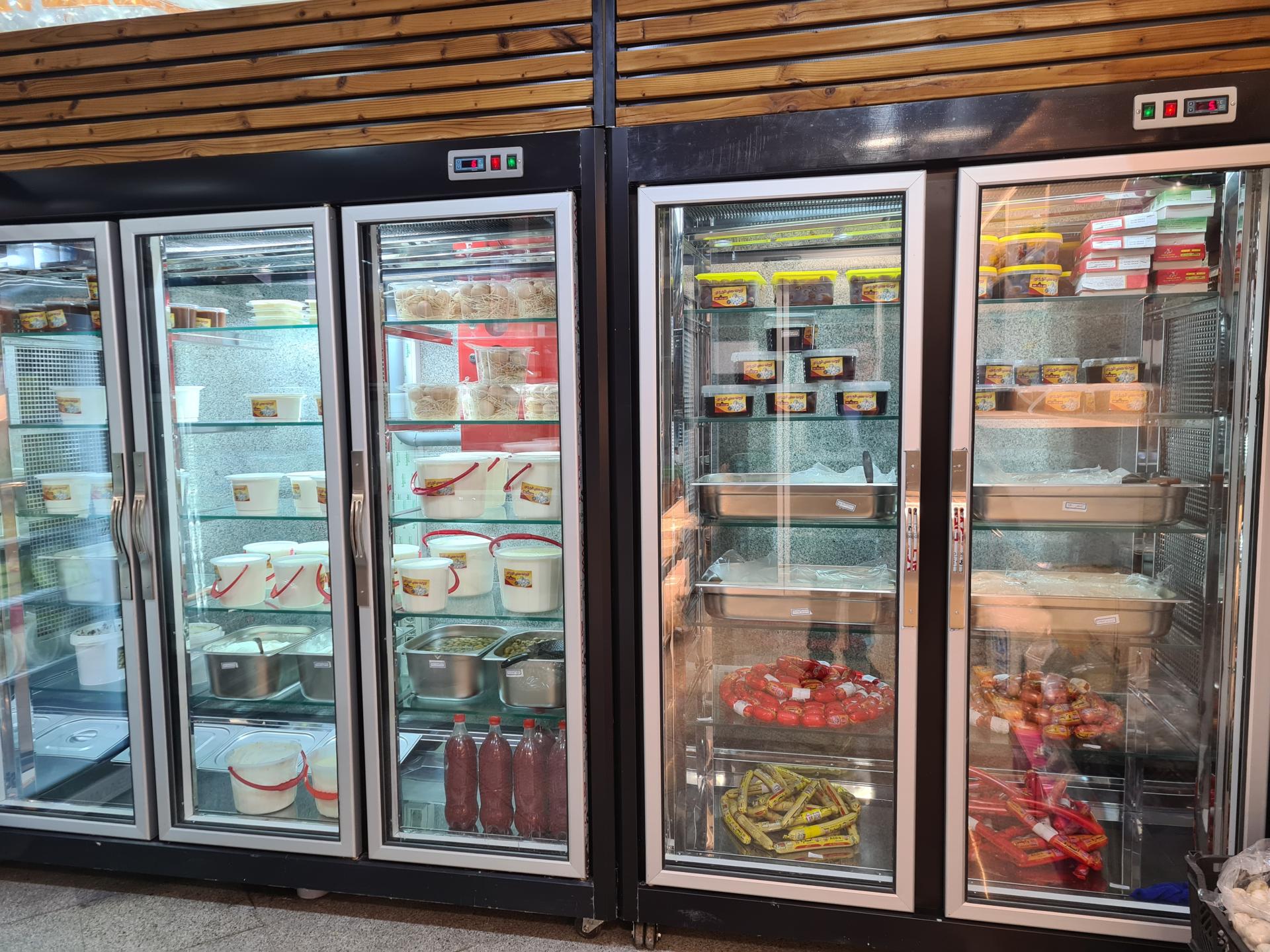 عکس لبنیات سنتی کوروش