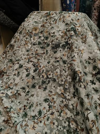 عکس بازار قماش اتحاد