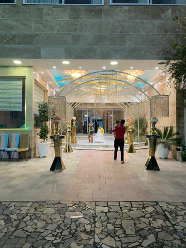 عکس تالار چاشت و شوم شقایق