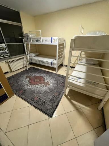 عکس خوابگاه پسرانه سرای تهران