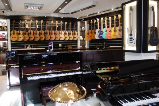 عکس گالری پیانو باربد