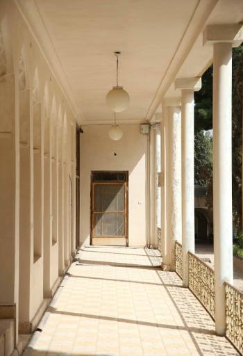 عکس عمارت و باغ رحیم آباد