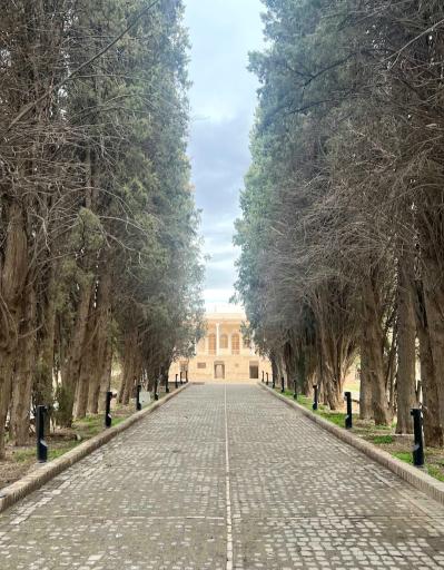 عکس عمارت و باغ رحیم آباد