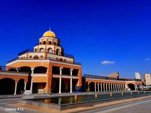 عکس عمارت کلاه فرنگی