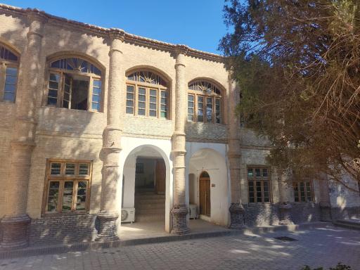عکس عمارت و باغ رحیم آباد
