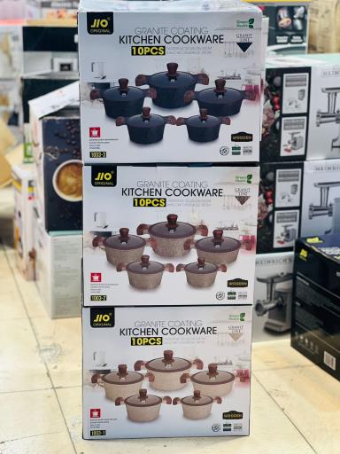 عکس دفتر مرکزی فروشگاه اینترنتی آسمان