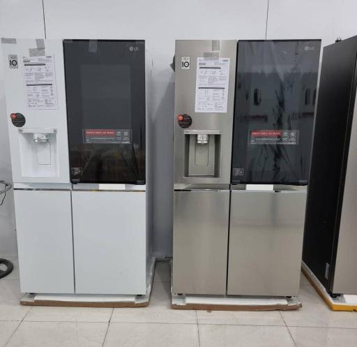 عکس دفتر مرکزی فروشگاه اینترنتی آسمان