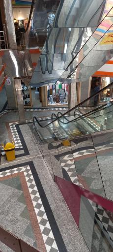 عکس مرکز خرید میلاد