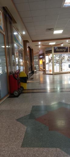 عکس مرکز خرید میلاد