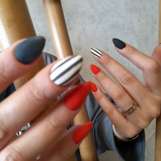 عکس کلینیک ناخن فائزه