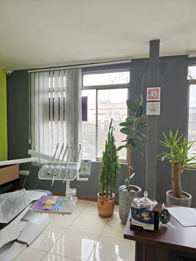 عکس دندانپزشکی دکتر هژبر کلالی