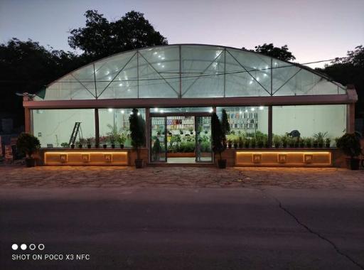 عکس گلخانه طبیعت