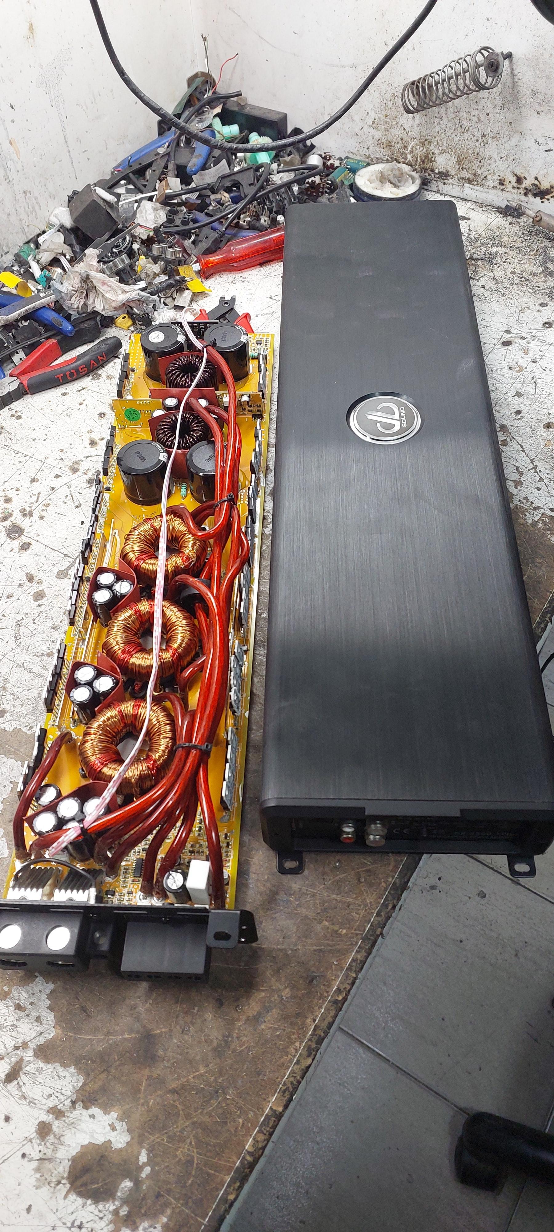 عکس تعمیرات آمپلی فایر آنالوگ و دیجیتال