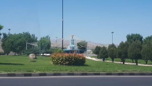 عکس میدان بسیج زنجان