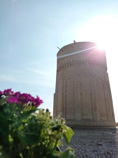 عکس مهماندوست