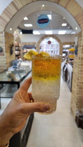 شیرینی سنتی مهروماه یزد