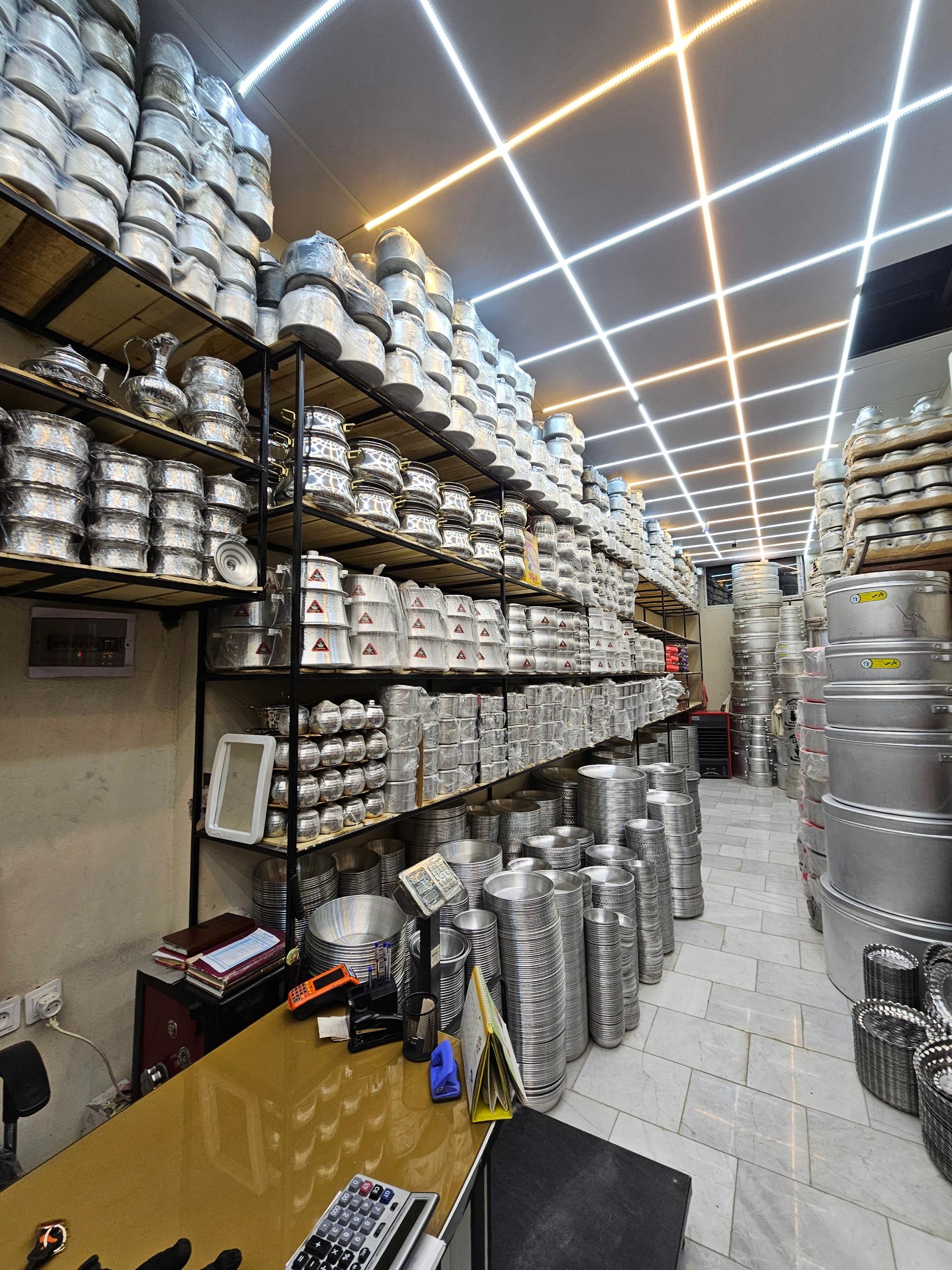 عکس پخش ظروف مس و روی رضا