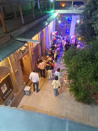 عکس عمارت تاریخی کازرونیان