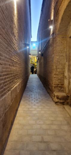 عکس عمارت تاریخی کازرونیان