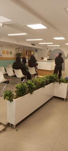 عکس کلینیک تخصصی و فوق تخصصی کودکان ایران