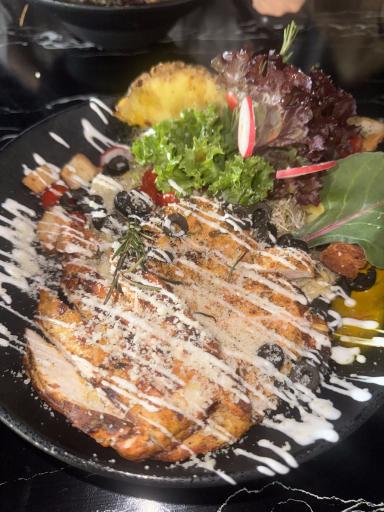 عکس رستوران بزرگ اسپیناس بام 