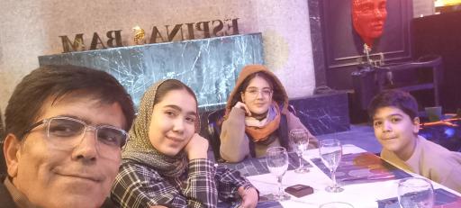 عکس رستوران بزرگ اسپیناس بام 