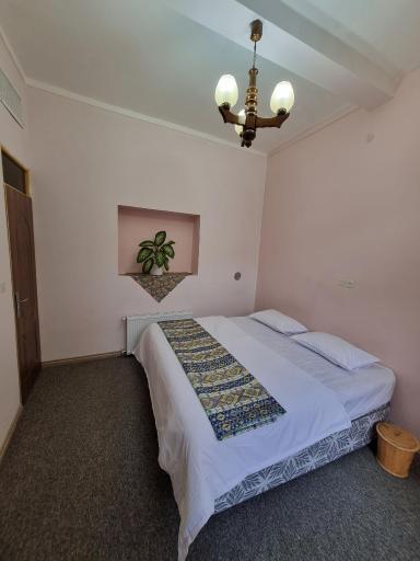 عکس عمارت انگشت دونه