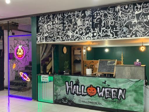 عکس کافه گیم نارنجی