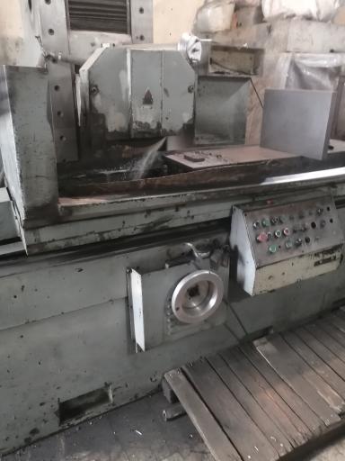 عکس سنگ مغناطیس نوین