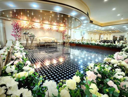 عکس هتل و تالار پذیرایی طلاییه