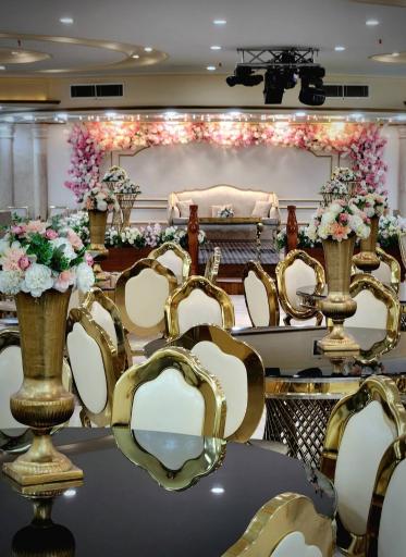 عکس هتل و تالار پذیرایی طلاییه