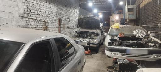 عکس تعمیرگاه مکانیکی تکنیک کاران