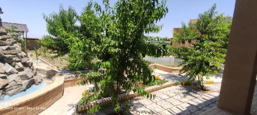 عکس اقامتگاه بومگردی سفره ایرانی باپذیرایی