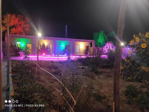 عکس اقامتگاه بومگردی سفره ایرانی باپذیرایی