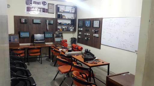 عکس آموزشگاه برق صنعتی الکتروفن