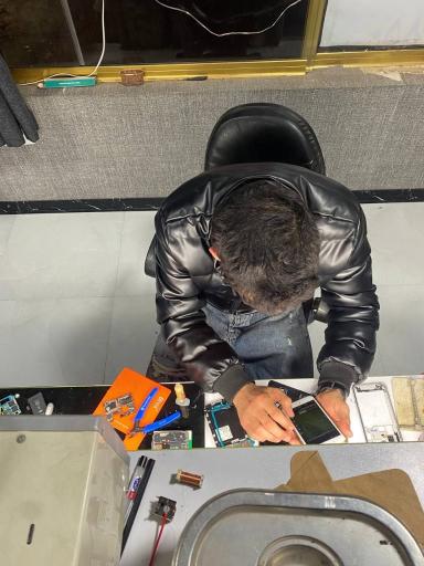 عکس تعمیرات موبایل برتر