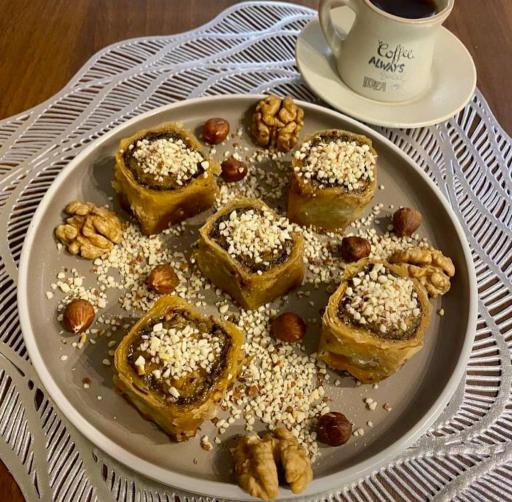 عکس کافه باقلوا علی کیپا