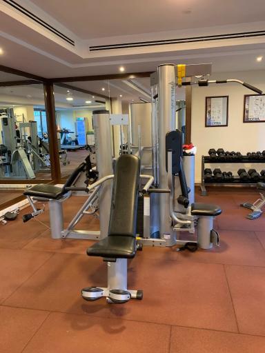 عکس برج رویال آجودانیه