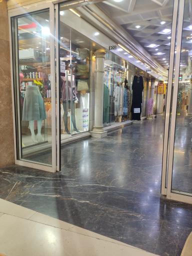 عکس مجتمع تجاری مسعود
