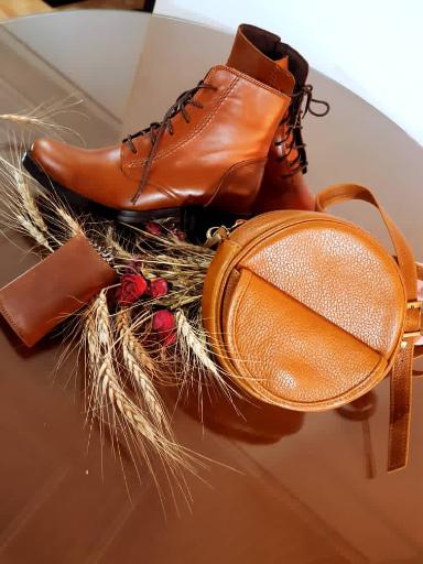 عکس فروشگاه کیف چرم منصوری