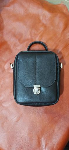 عکس فروشگاه کیف چرم منصوری