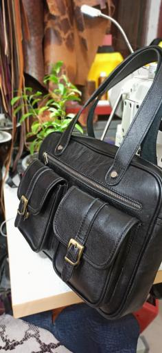 عکس فروشگاه کیف چرم منصوری