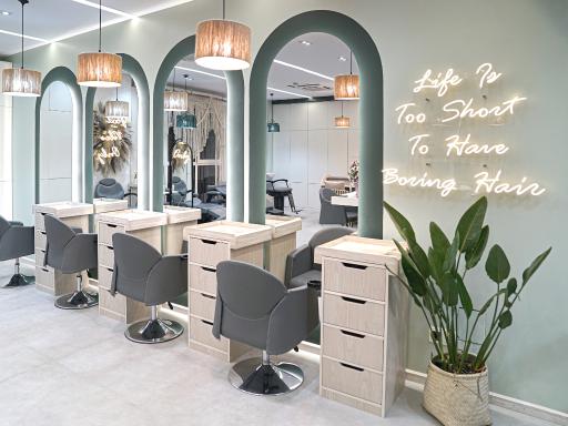 عکس سالن زیبایی سانا