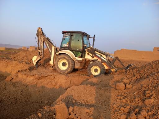 عکس بیل مکانیکی ناصحیان