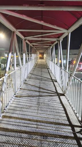 عکس پل عابر پیاده