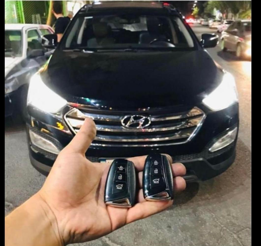 عکس قفل، کلید و ریموت پیروزی