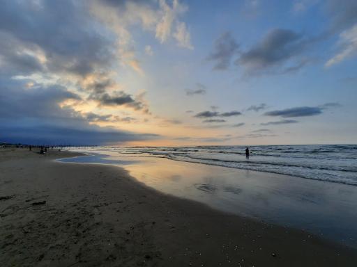 عکس ساحل رویان 