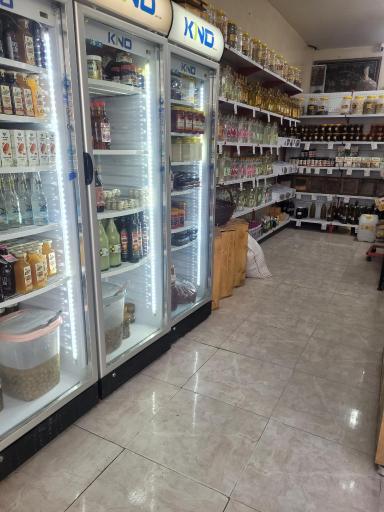 عکس فروشگاه محصولات سالم و ارگانیک سپیدار