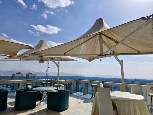 عکس رستوران گردان برج سفید